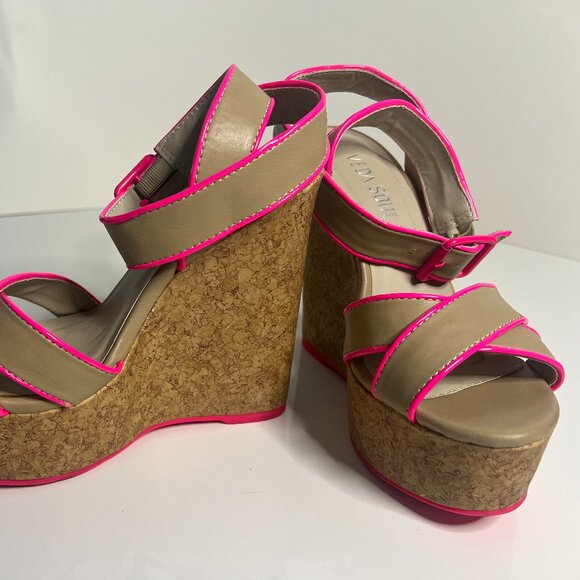 Nude and hot pink Wedge platform - Picture 3 of 4